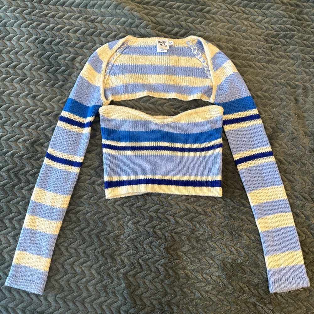 Princess Polly Serafini Knit Bolero and Tube Top
Size XS/S for both